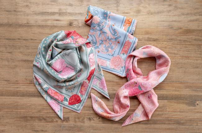 3 carrés de soie PTO