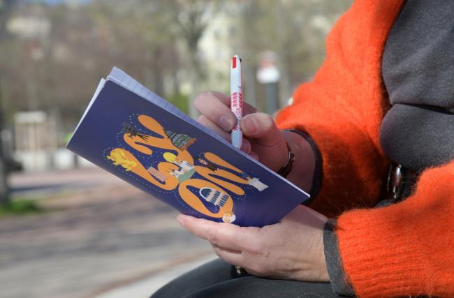 carnet WOP et stylo LUG