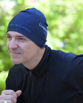 bonnet bleu de course